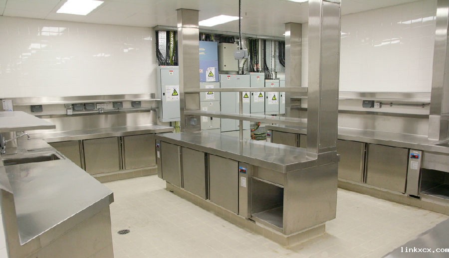 商用厨房设备图片