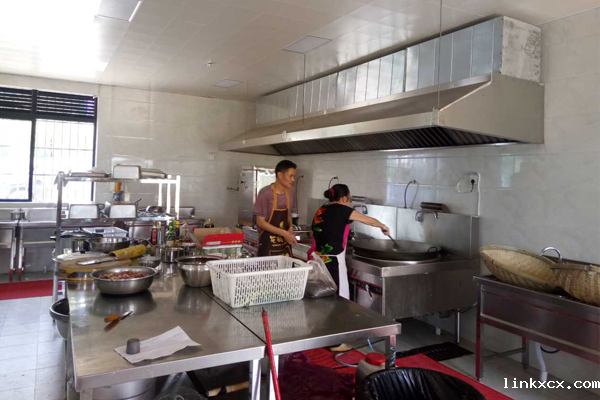 双流公兴车管所全套厨房设备图片