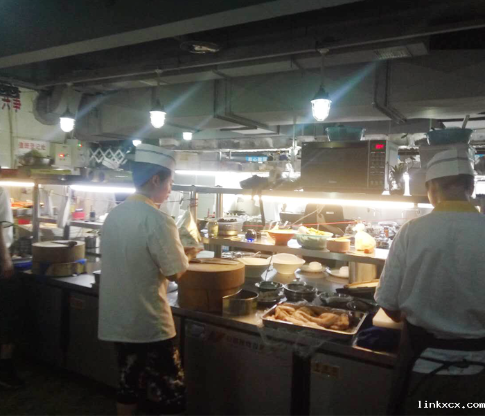 成都香四海中餐厅厨房设备项目图片2