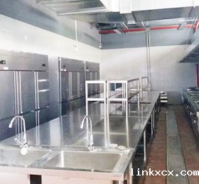 贵州遵义新蓝外国语学校