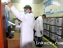 成都大型厨房设施设备厂家带你看看现在成都学校的后厨干净吗?