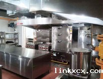 大型食堂厨房设备生产厂家告诉你商用厨具为什么要选择不锈钢材质?