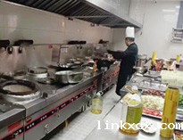 中央厨房设备厂家告诉你商用厨房设计和设备配置中的问题