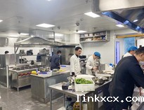 大型酒店厨房设备厂家告诉你商用厨房厨具的日常保养方法